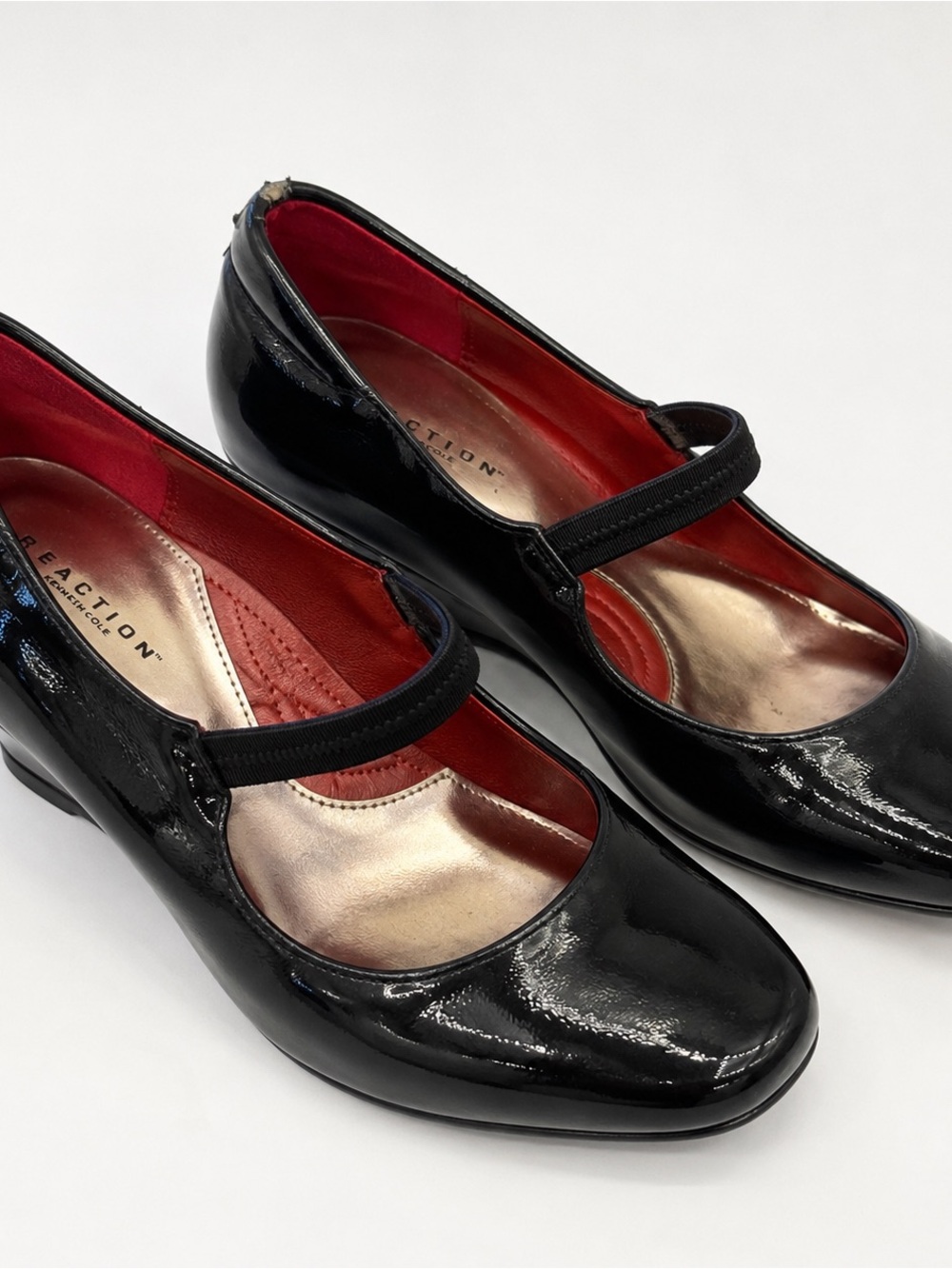 Reaction Kenneth Cole Black Patent Leather Mary Jane Wedge Heels | Comfort Shoes